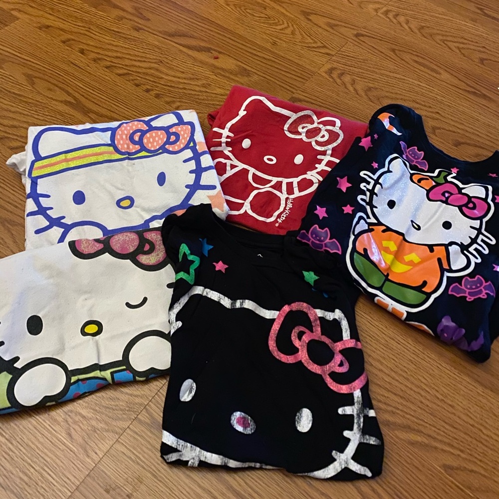 ✰ HELLO KITTY SHIRT BUNDLE